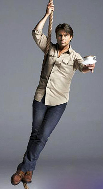   (Tom Cruise)